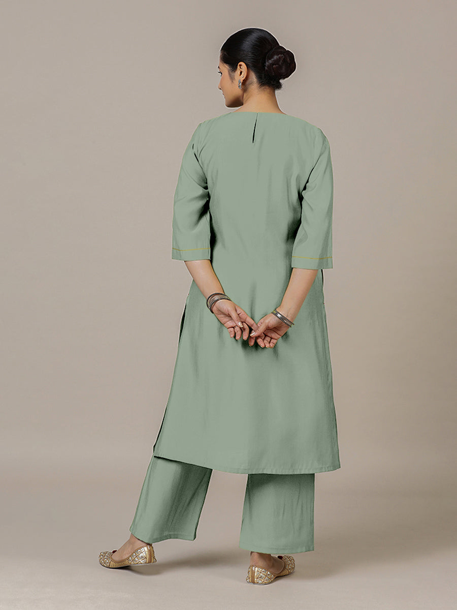 Sadaf x Rozaana Kurta, in Green Viscose, featuring three quarter sleeves and round neck with splitline (view 2).