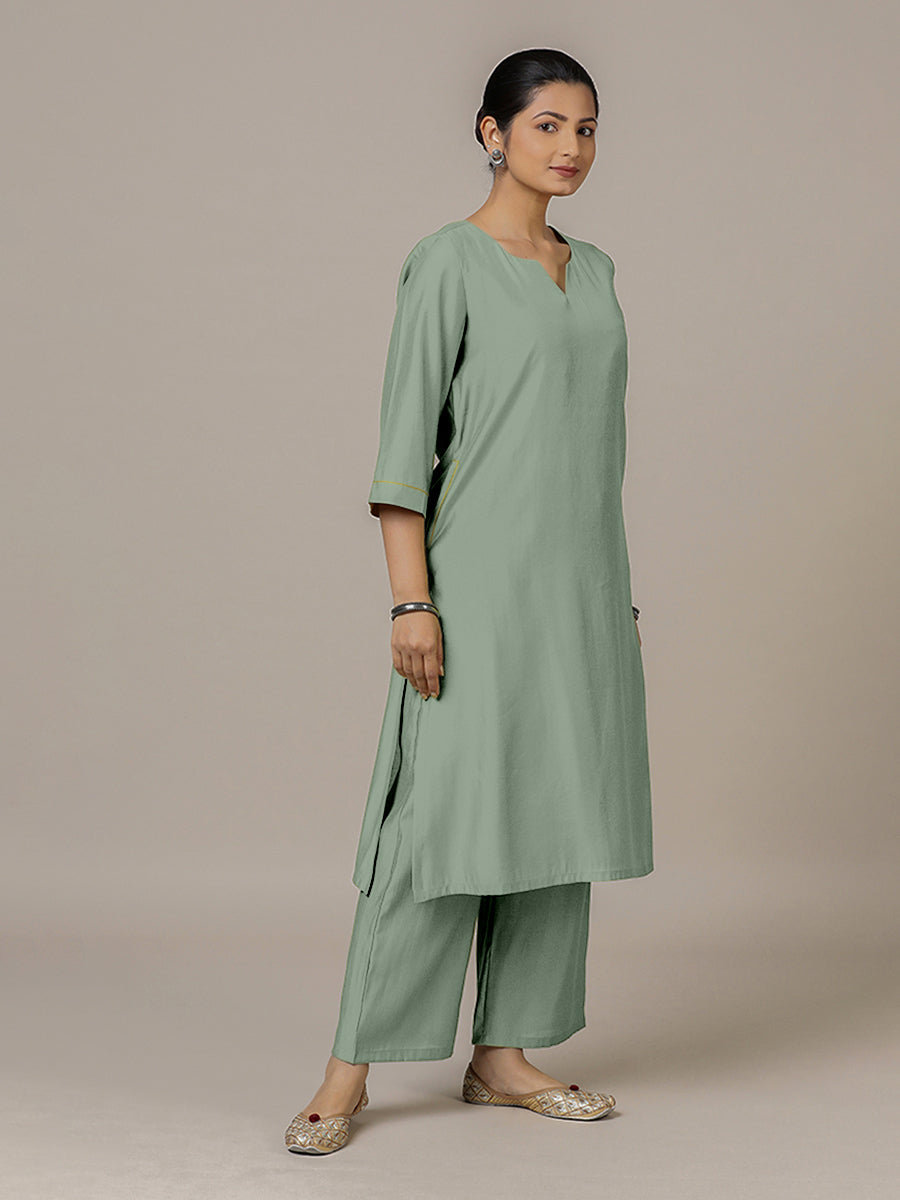 Sadaf x Rozaana Kurta, in Green Viscose, featuring three quarter sleeves and round neck with splitline (view 6).