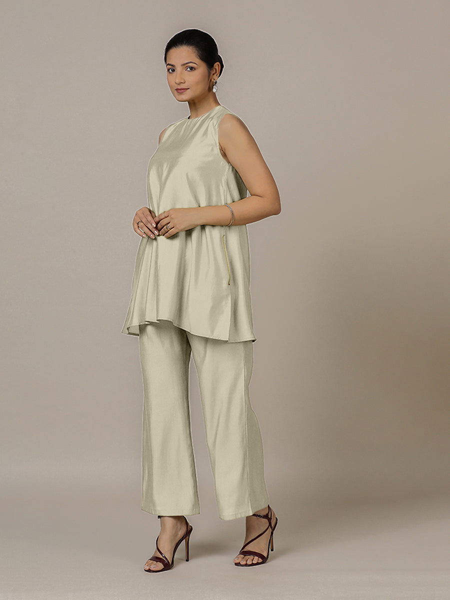 Sana x Rozaana Kurta, in Cream Viscose, featuring sleeveless and jewel neckline, made for daily & work (view 6).