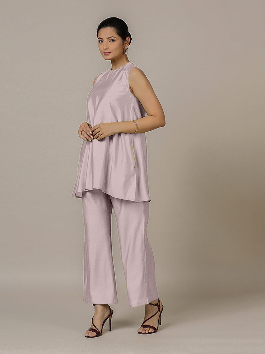 Sana x Rozaana Kurta, in Purple Viscose, featuring sleeveless and jewel neckline, made for daily & work (view 6).