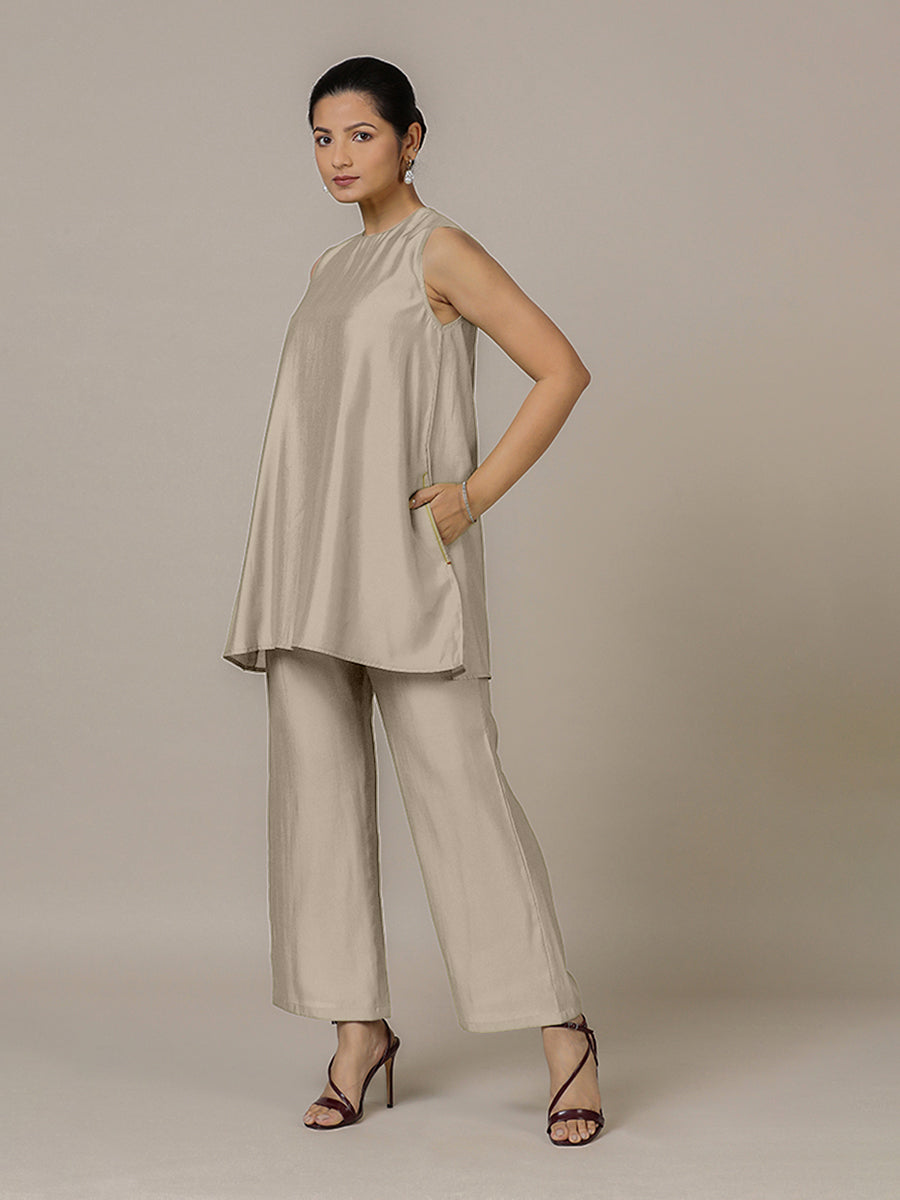 Sana x Rozaana Kurta, in Grey Viscose, featuring sleeveless and jewel neckline, made for daily & work (view 6).