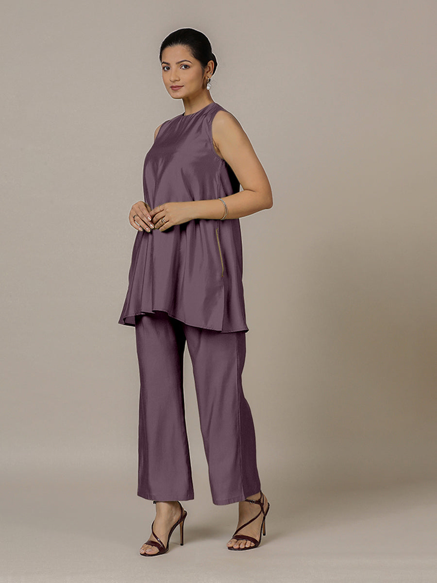 Sana x Rozaana Kurta, in Purple Viscose, featuring sleeveless and jewel neckline, made for daily & work (view 6).
