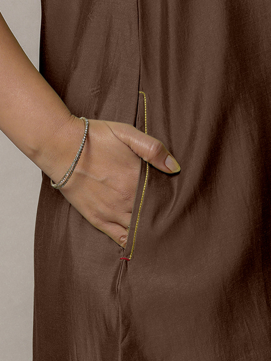 Sana x Rozaana Kurta, in Brown Viscose, featuring sleeveless and jewel neckline, made for daily & work (view 3).