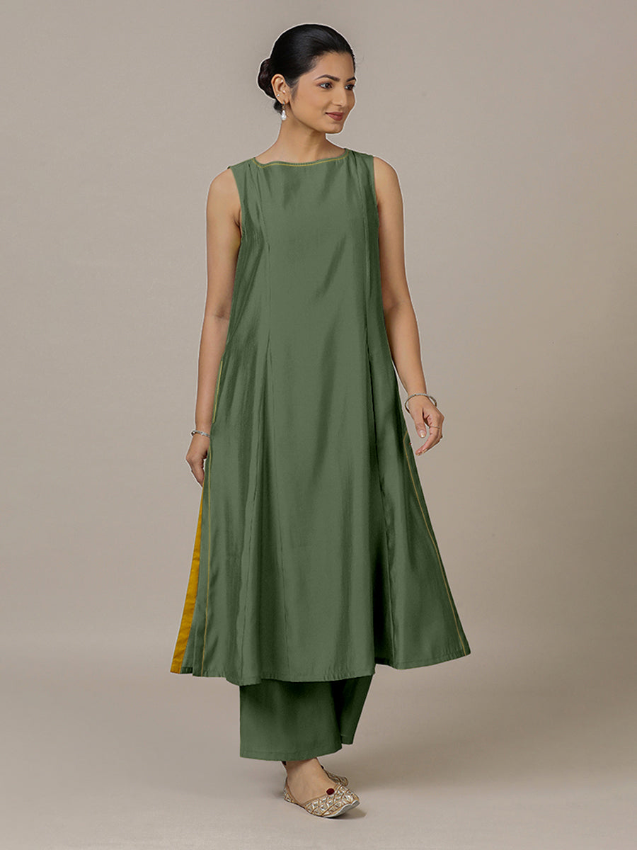 Sarah x Rozaana Kurta, in Green Viscose, featuring sleeveless and boat neckline, made for daily & work (view 7).