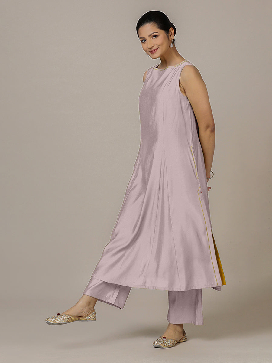 Sarah x Rozaana Kurta, in Purple Viscose, featuring sleeveless and boat neckline, made for daily & work (view 6).