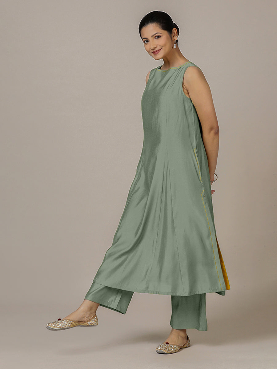 Sarah x Rozaana Kurta, in Green Viscose, featuring sleeveless and boat neckline, made for daily & work (view 6).