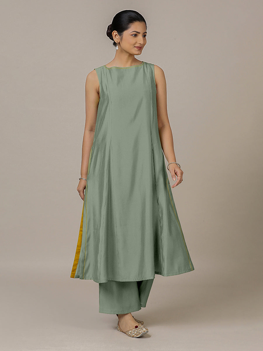 Sarah x Rozaana Kurta, in Green Viscose, featuring sleeveless and boat neckline, made for daily & work (view 7).