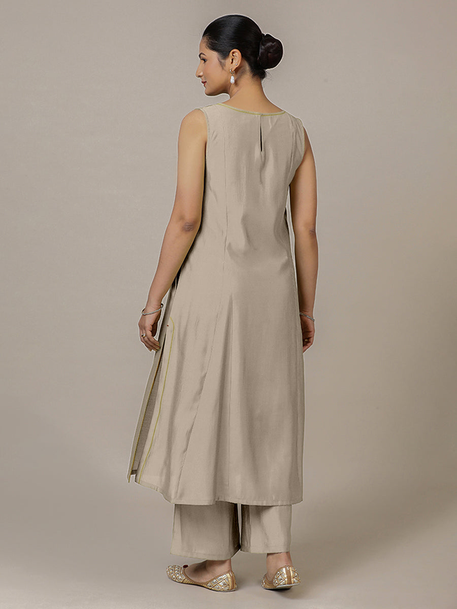Sarah x Rozaana Kurta, in Grey Viscose, featuring sleeveless and boat neckline, made for daily & work (view 2).