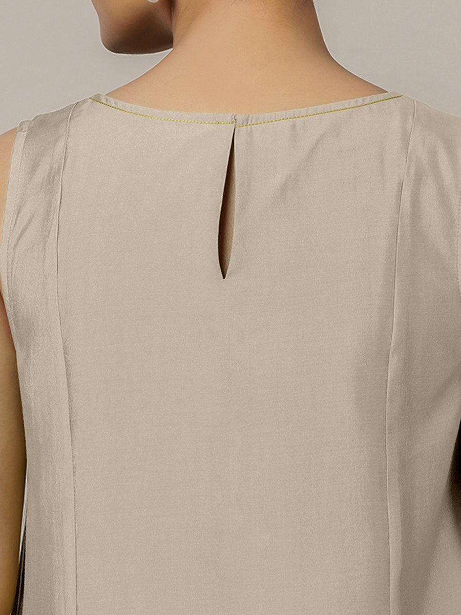Sarah x Rozaana Kurta, in Grey Viscose, featuring sleeveless and boat neckline, made for daily & work (view 3).