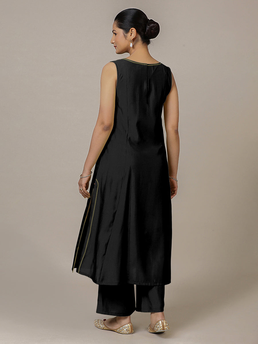 Sarah x Rozaana Kurta, in Black Viscose, featuring sleeveless and boat neckline, made for daily & work (view 3).