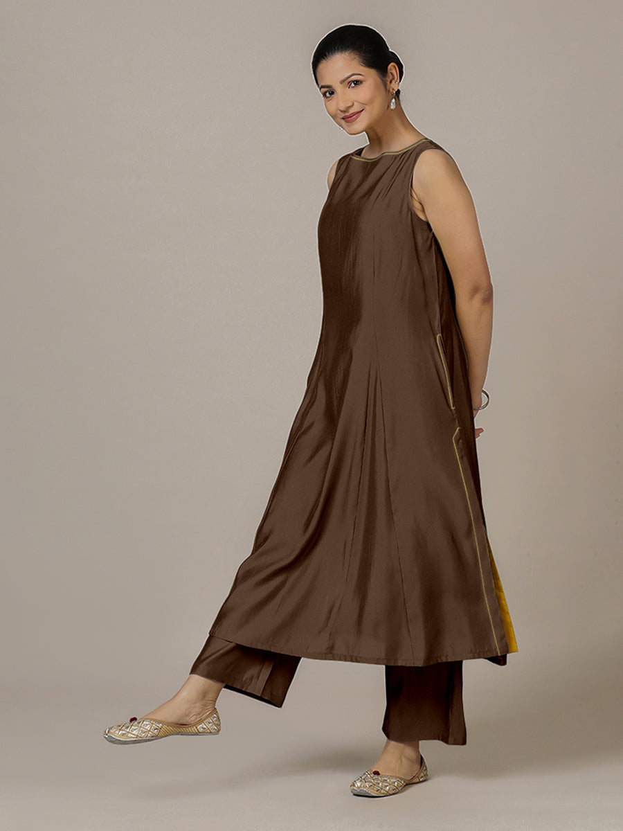 Sarah x Rozaana Kurta, in Brown Viscose, featuring sleeveless and boat neckline, made for daily & work (view 6).