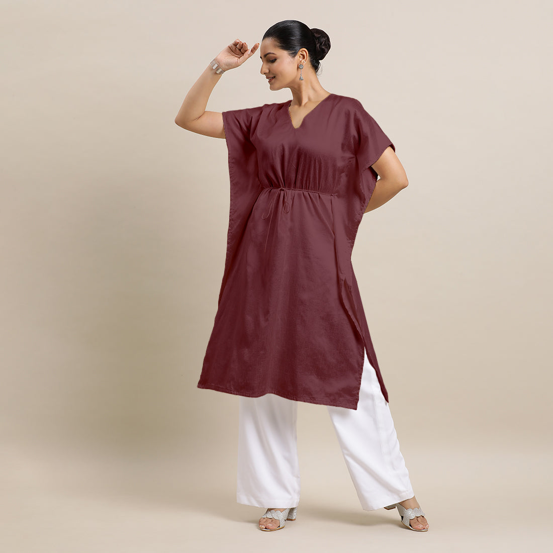 Siya x Rozaana Kurta, in Maroon Viscose, featuring elbow sleeves and v-neckline, made for daily & work (view 5).