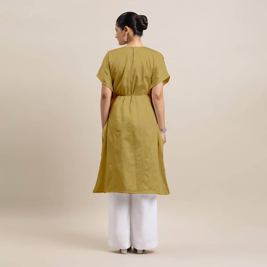 Siya x Rozaana Kurta, in Yellow Viscose, featuring elbow sleeves and v-neckline, made for daily & work (view 5).
