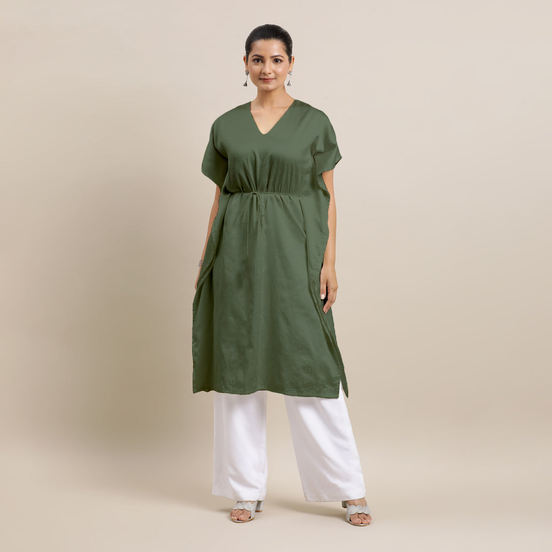 Siya x Rozaana Kurta, in Green Viscose, featuring elbow sleeves and v-neckline, made for daily & work (view 3).
