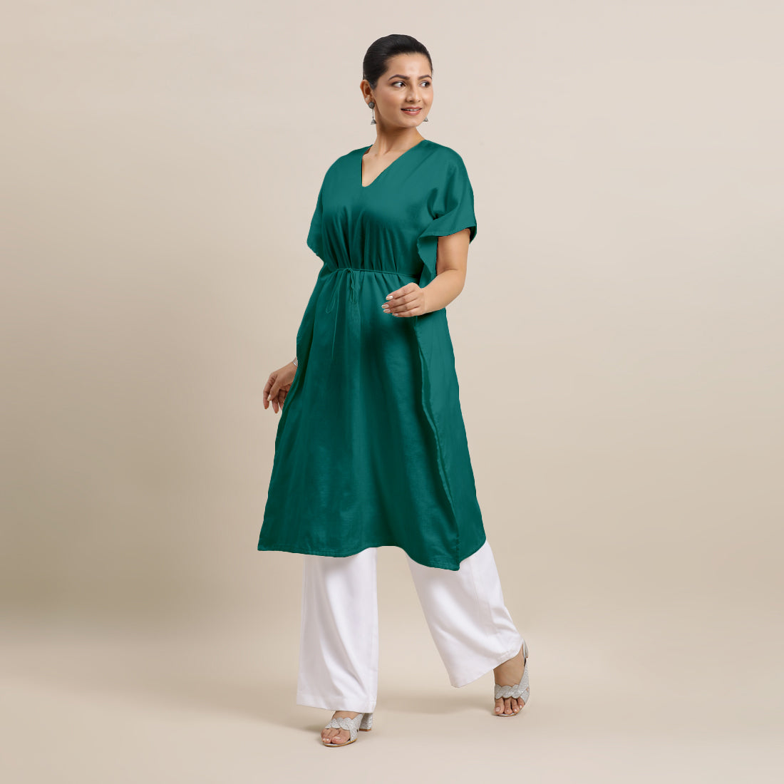 Siya x Rozaana Kurta, in Green Viscose, featuring elbow sleeves and v-neckline, made for daily & work (view 7).