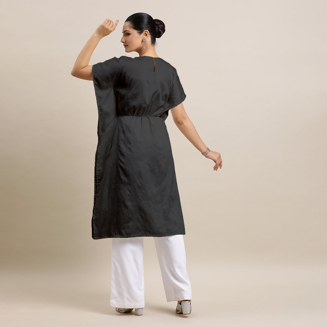 Siya x Rozaana Kurta, in Black Viscose, featuring elbow sleeves and v-neckline, made for daily & work (view 6).