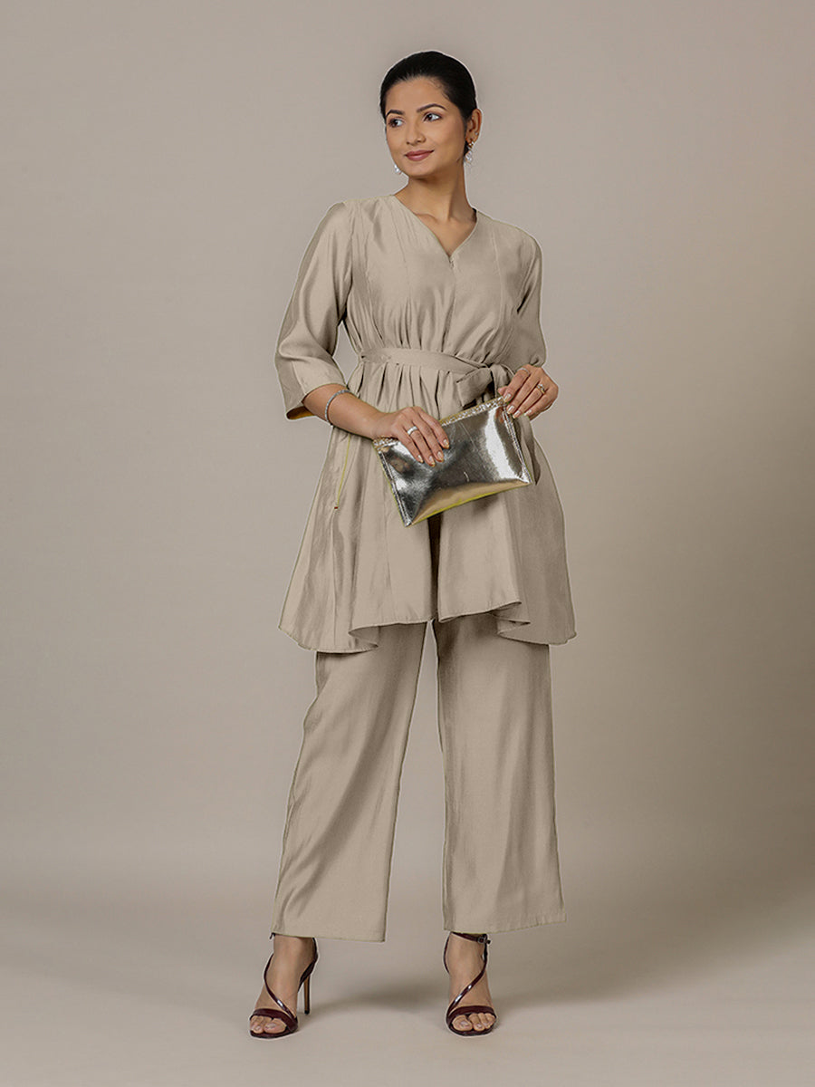 Tuhi x Rozaana Kurta, in Grey Viscose, featuring three quarter sleeves and v-neckline, made for daily & work (view 6).