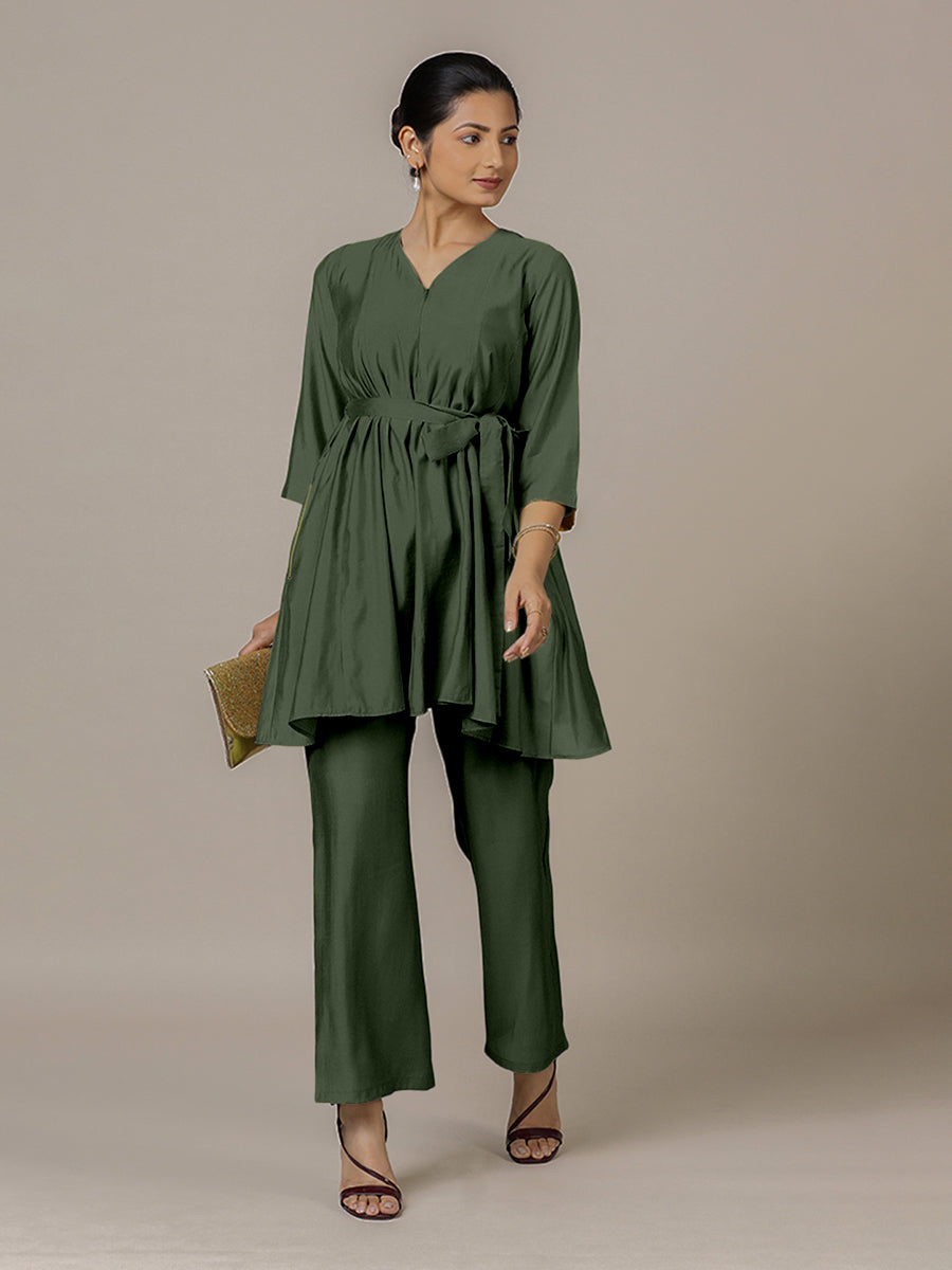 Tuhi x Rozaana Kurta, in Green Viscose, featuring three quarter sleeves and v-neckline, made for daily & work.