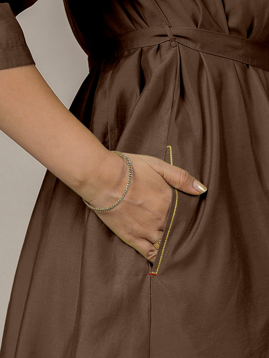 Tuhi x Rozaana Kurta, in Brown Viscose, featuring three quarter sleeves and v-neckline, made for daily & work (view 5).