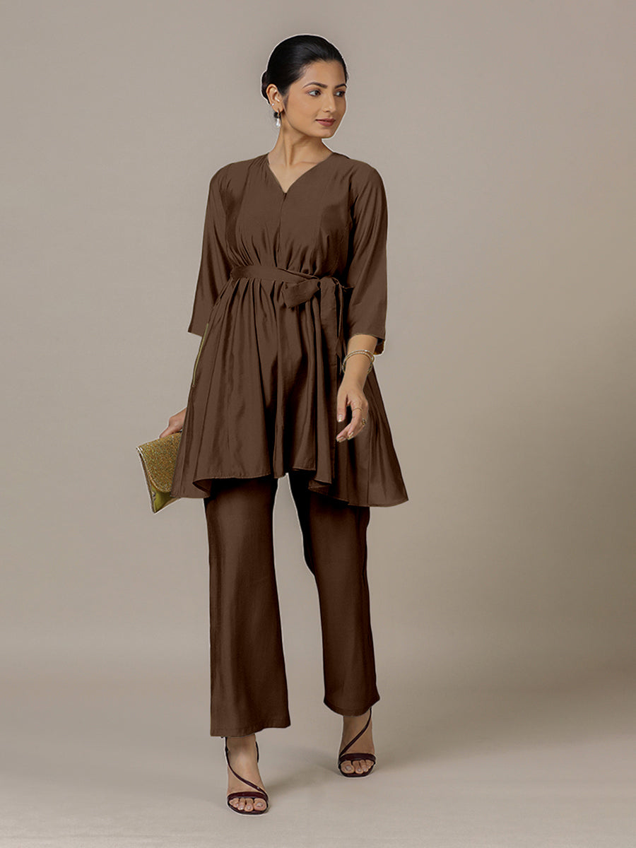Tuhi x Rozaana Kurta, in Brown Viscose, featuring three quarter sleeves and v-neckline, made for daily & work (view 7).