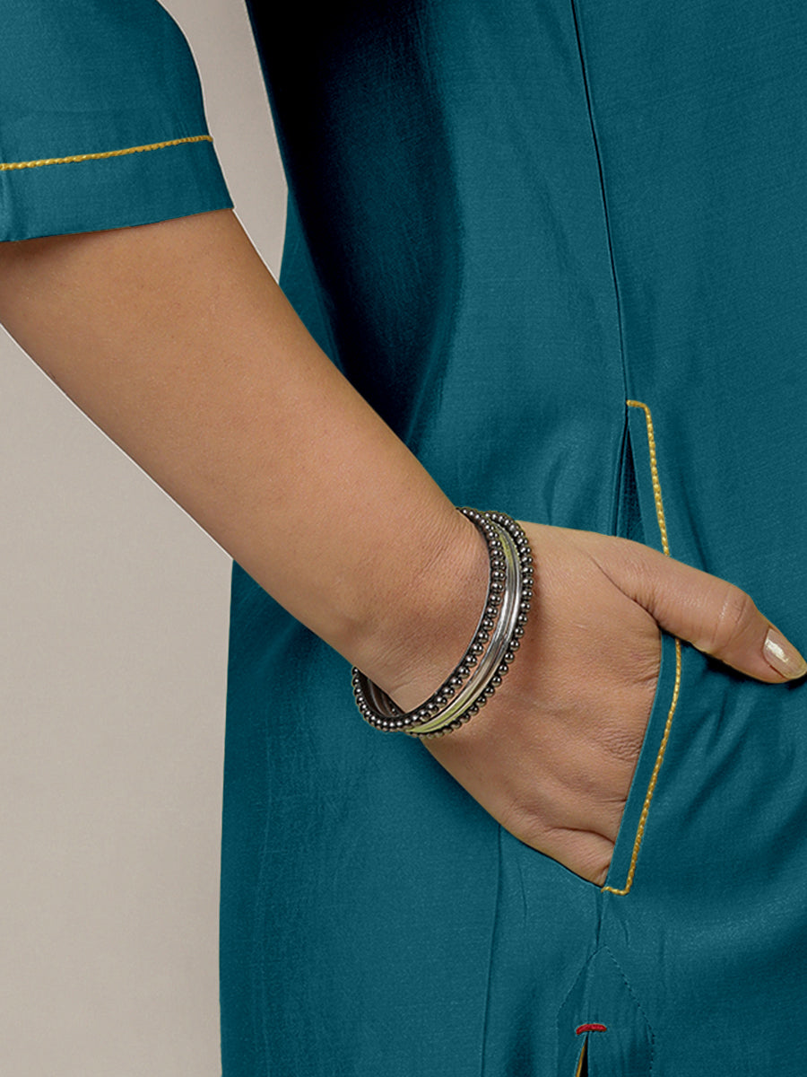 Urvi x Rozaana Kurta, in Blue Viscose, featuring three quarter sleeves and round neckline, made for daily & work (view 4).
