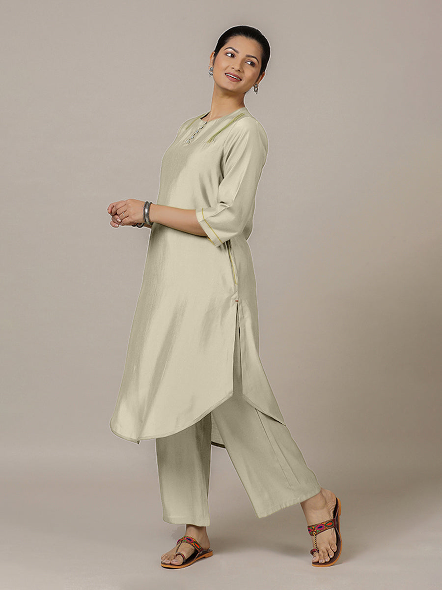 Urvi x Rozaana Kurta, in Cream Viscose, featuring three quarter sleeves and round neckline, made for daily & work (view 6).