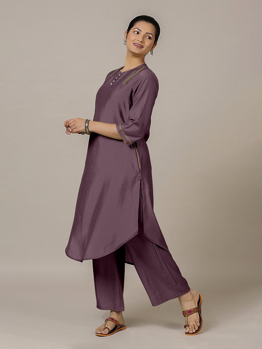 Urvi x Rozaana Kurta, in Purple Viscose, featuring three quarter sleeves and round neckline, made for daily & work (view 6).