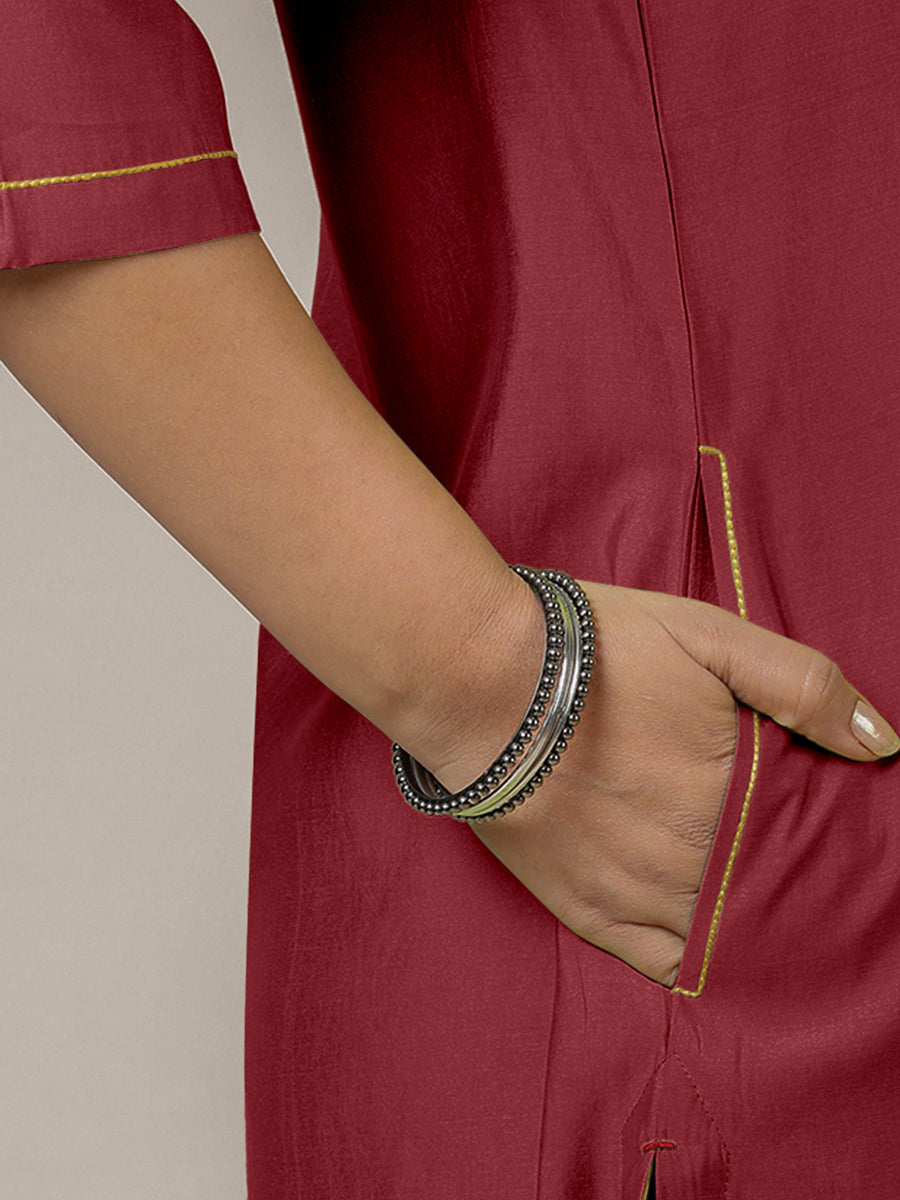 Urvi x Rozaana Kurta, in Red Viscose, featuring three quarter sleeves and round neckline, made for daily & work (view 4).