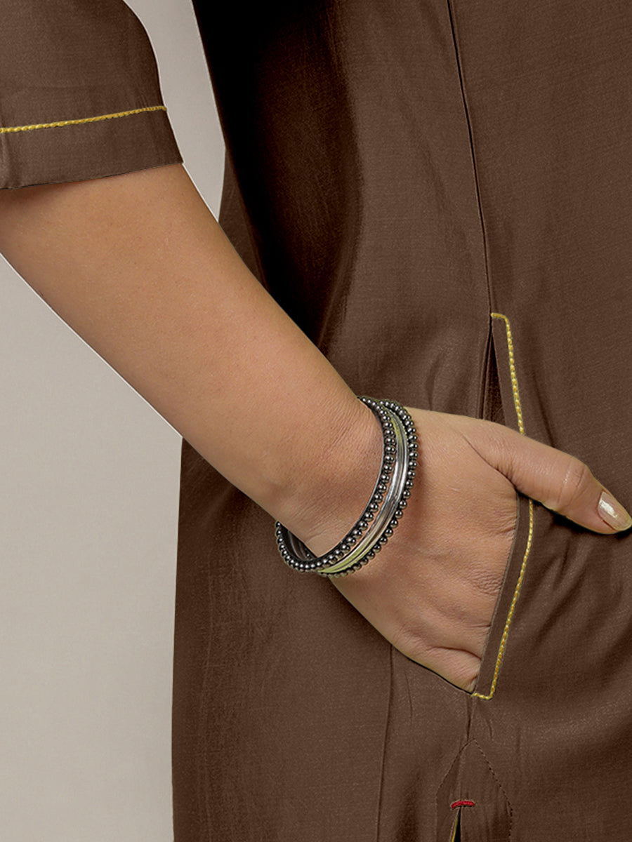 Urvi x Rozaana Kurta, in Brown Viscose, featuring three quarter sleeves and round neckline, made for daily & work (view 4).