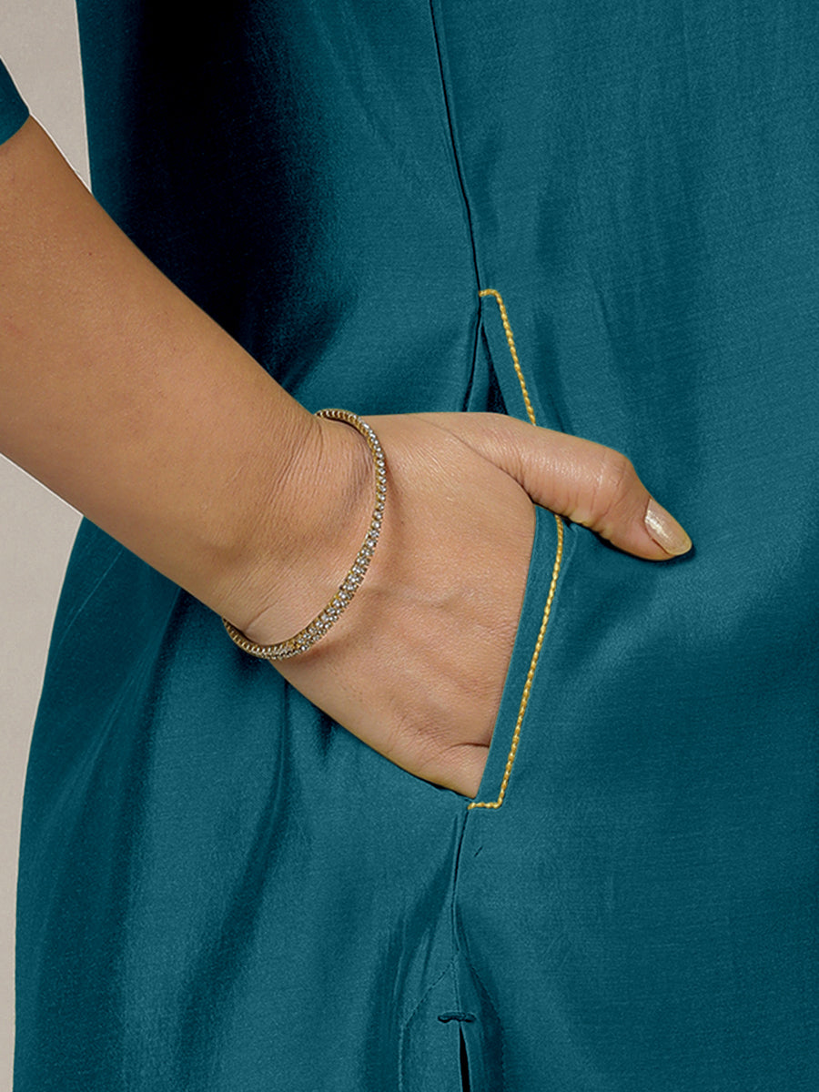 Zoya x Rozaana Kurta, in Blue Viscose, featuring three quarter sleeves and keyhole neckline, made for daily & work (view 4).