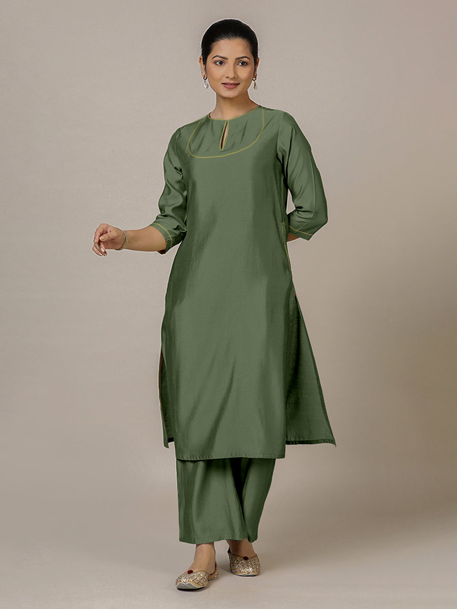Zoya x Rozaana Kurta, in Green Viscose, featuring three quarter sleeves and keyhole neckline, made for daily & work (view 6).