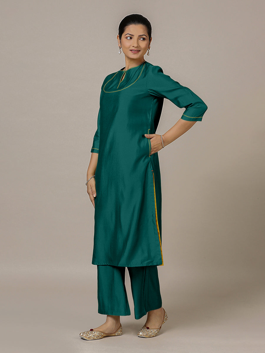Zoya x Rozaana Kurta, in Green Viscose, featuring three quarter sleeves and keyhole neckline, made for daily & work (view 7).