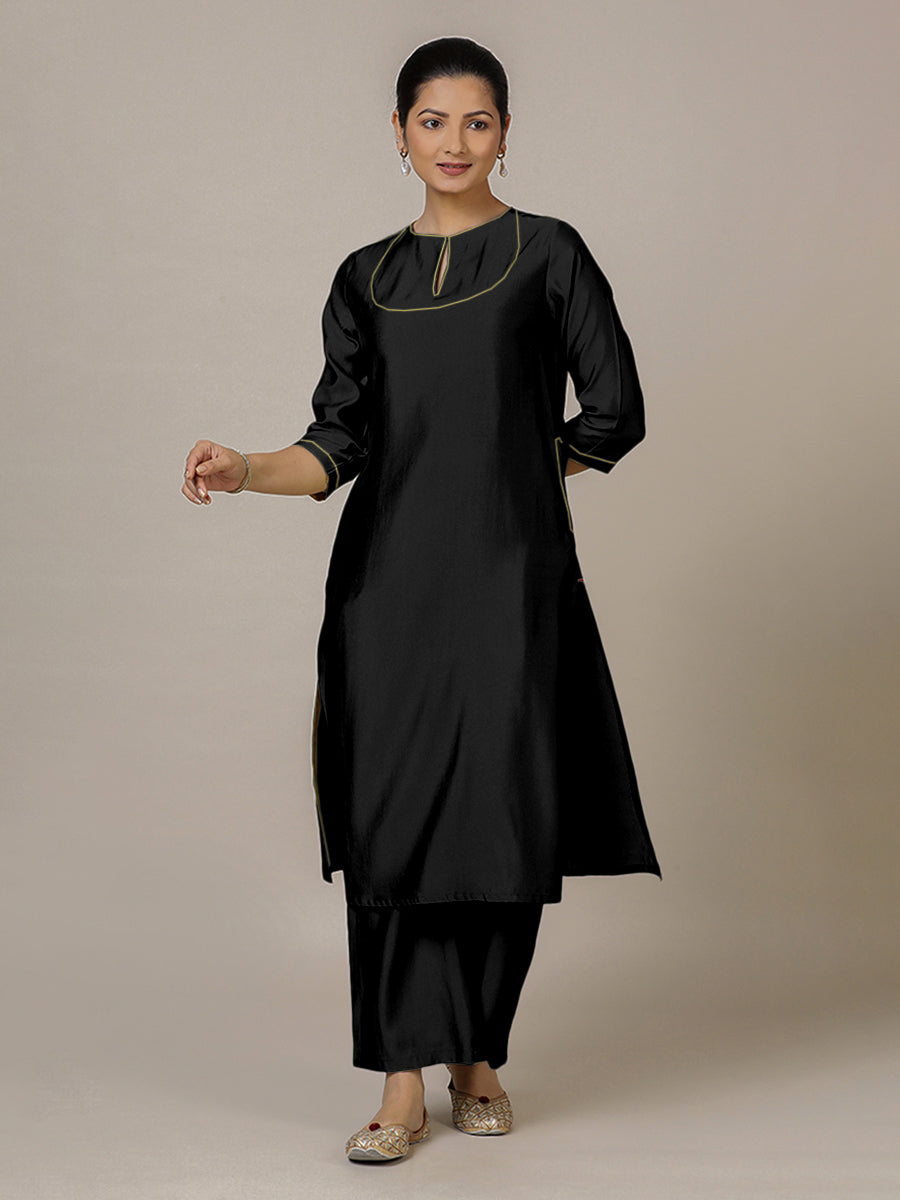 Zoya x Rozaana Kurta, in Black Viscose, featuring three quarter sleeves and keyhole neckline, made for daily & work (view 6).
