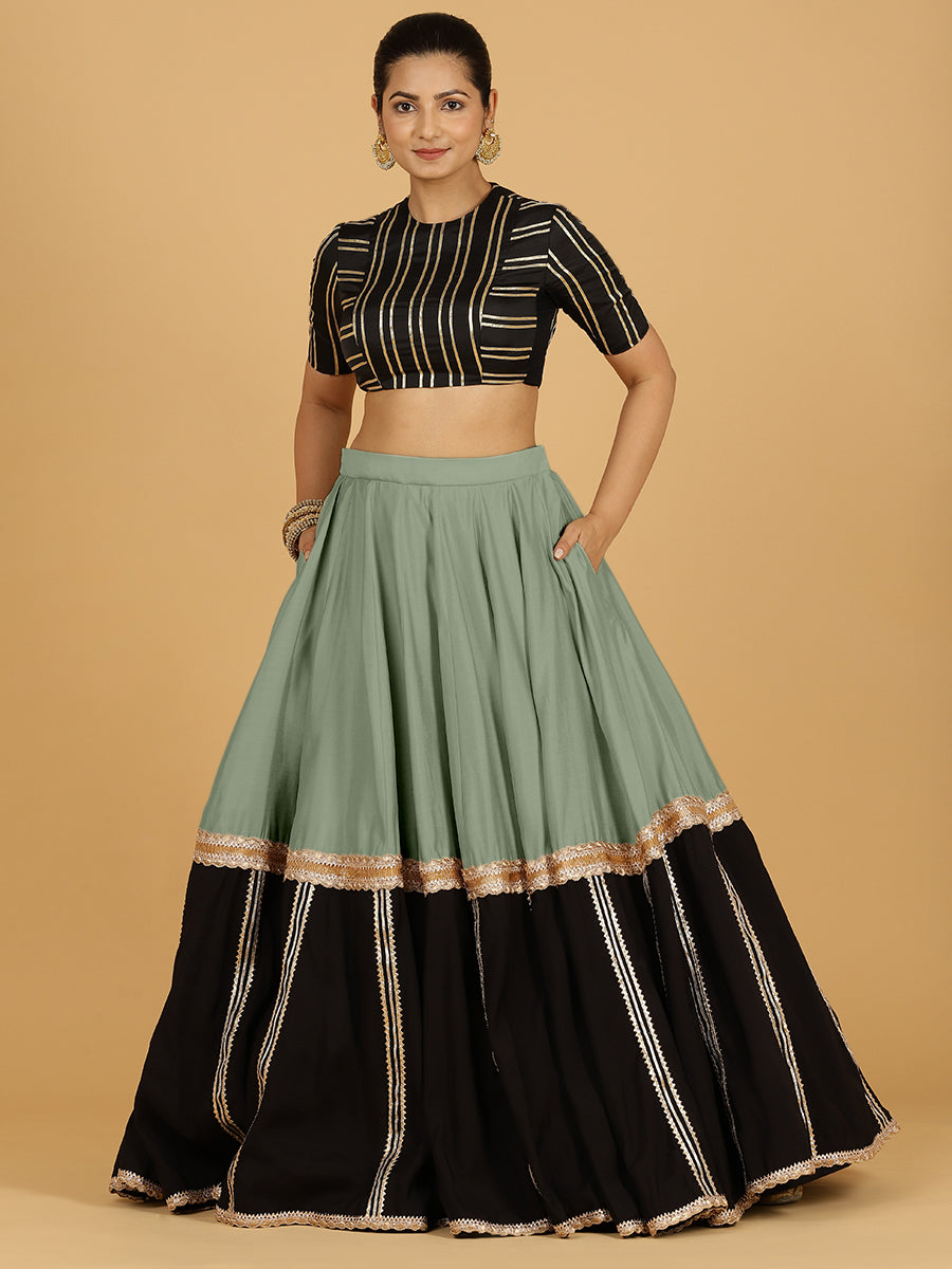 Mastani x Tyohaar Lehenga Skirt, in Green 80% Viscose 20% Polyester, made for party & festive (view 3).