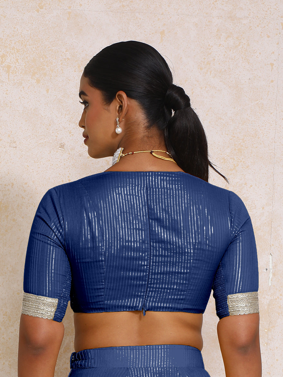 Aaritra x Tyohaar Saree Blouse, in Blue 100% Cotton & Lurex, featuring elbow sleeves and v-neckline (view 2).