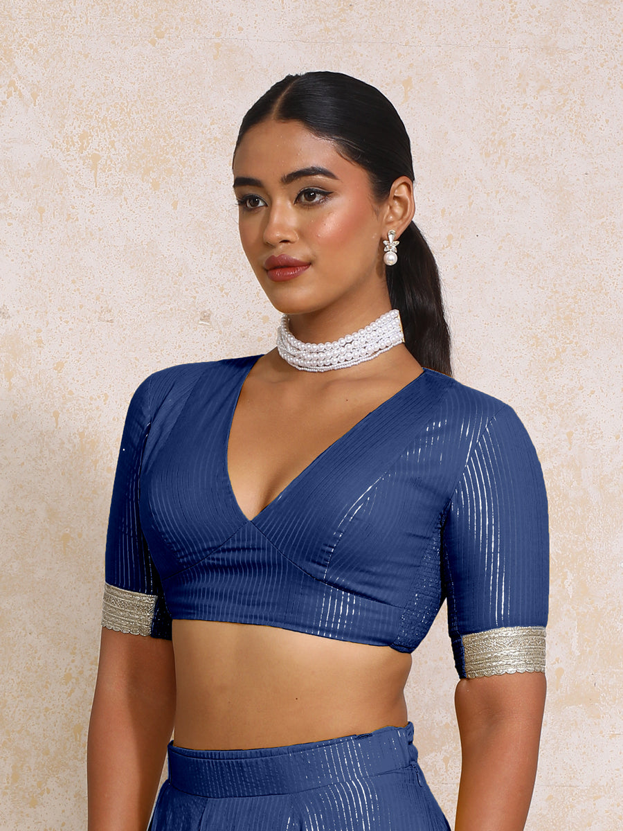Aaritra x Tyohaar Saree Blouse, in Blue 100% Cotton & Lurex, featuring elbow sleeves and v-neckline (view 5).