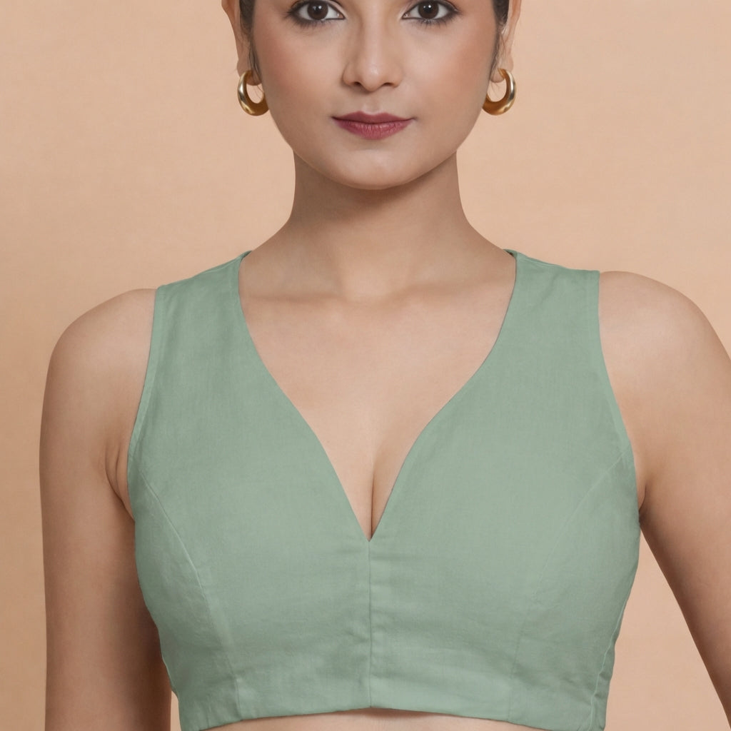Amaira x Rozaana Saree Blouse, in Green 70% Cotton 30% Linen, featuring sleeveless and betel neckline (view 4).