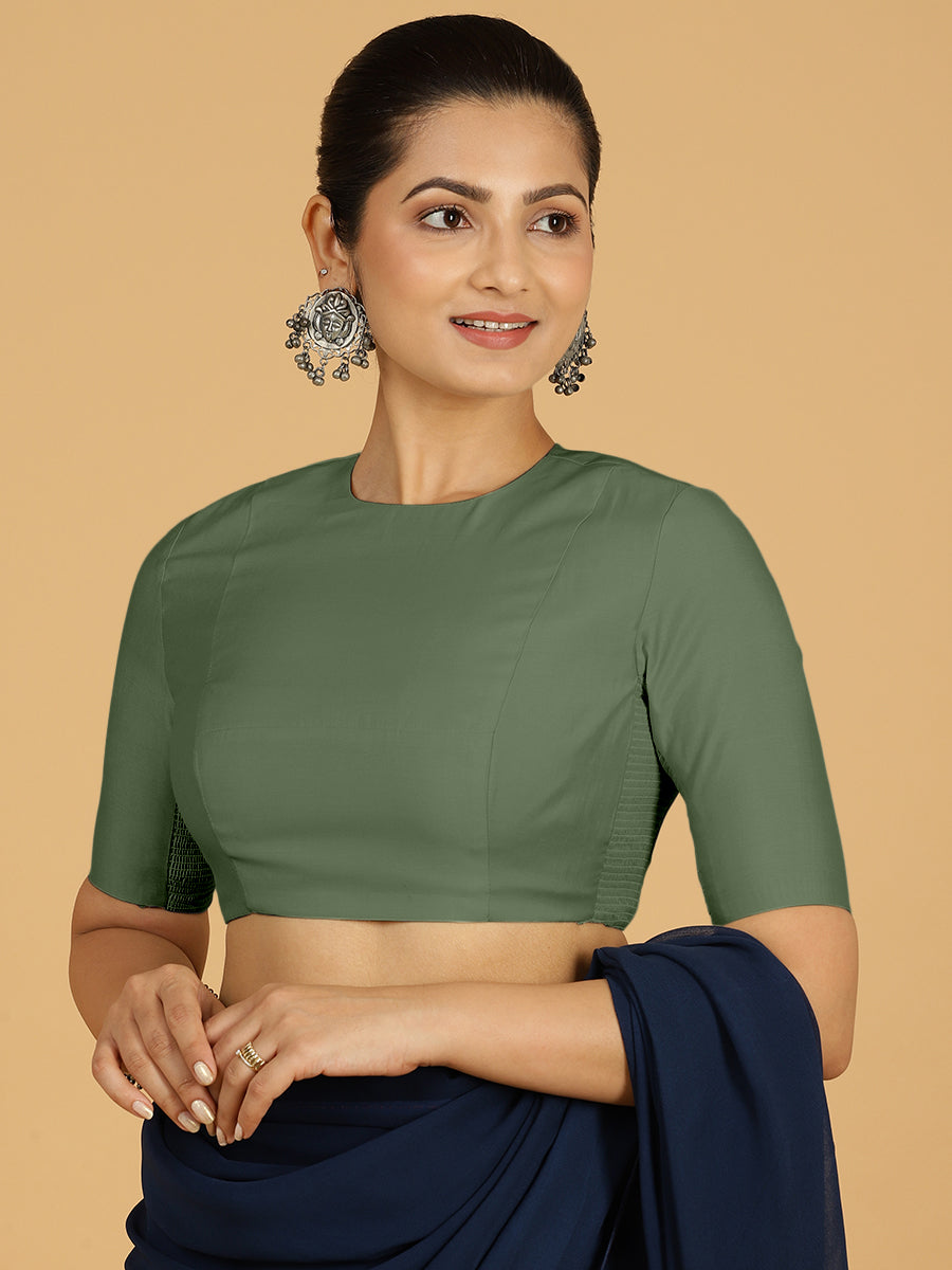 Amisha x Rozaana Saree Blouse, in Green Viscose, featuring elbow sleeves and jewel neckline, made for daily & work (view 6).