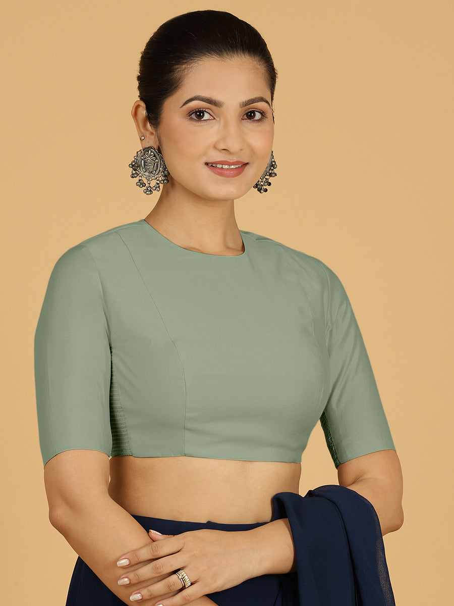 Amisha x Rozaana Saree Blouse, in Green Viscose, featuring elbow sleeves and jewel neckline, made for daily & work (view 5).