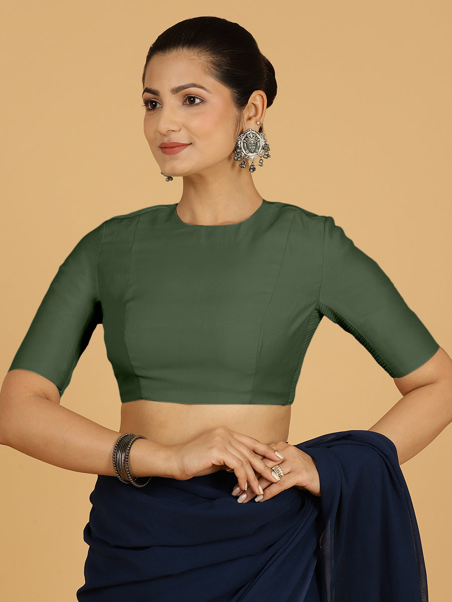 Amisha x Rozaana Saree Blouse, in Green Viscose, featuring elbow sleeves and jewel neckline, made for daily & work (view 6).