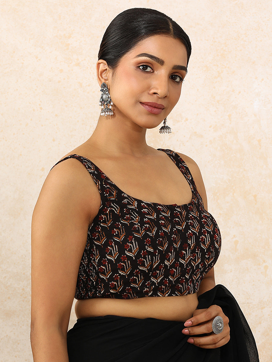Dharini x Rozaana | Sleeveless Saree Blouse in Midnight Lily Block Print Cotton