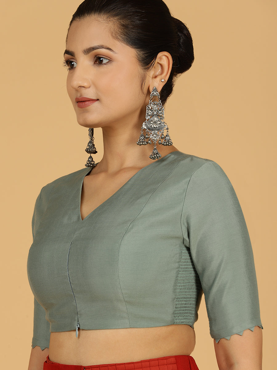 Divya x Rozaana Saree Blouse, in Green Viscose, featuring elbow sleeves and v-neckline, made for daily & work (view 5).