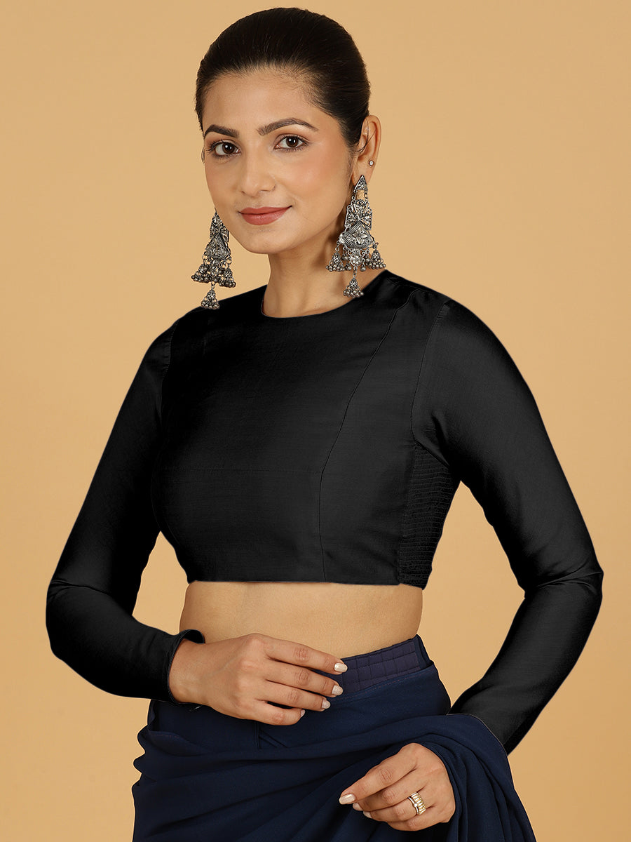 Jaya x Rozaana Saree Blouse, in Black Viscose, featuring full sleeves and jewel neckline, made for daily & work (view 7).