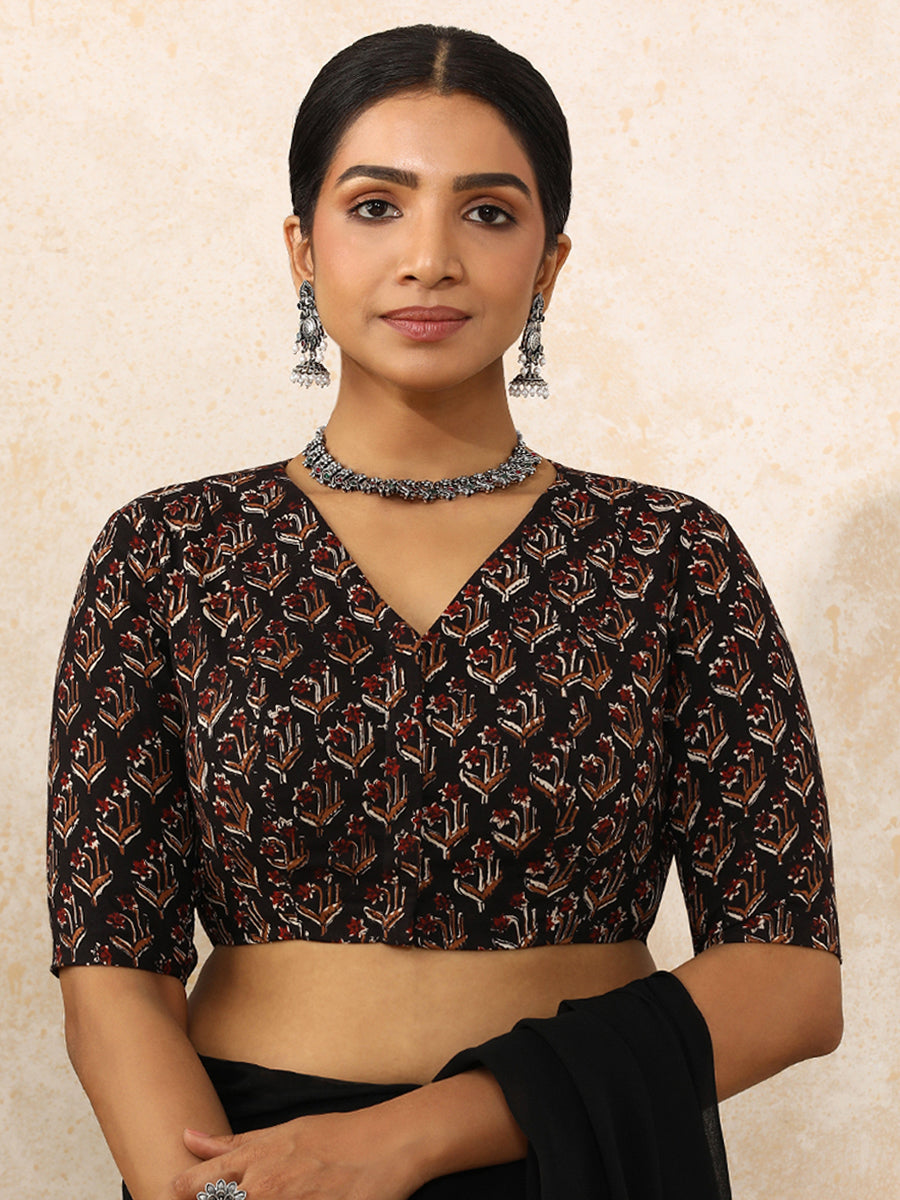 Karina x Rozaana Saree Blouse, in Black 100% Cotton - Block Printed, featuring elbow sleeves and v-neckline (view 6).