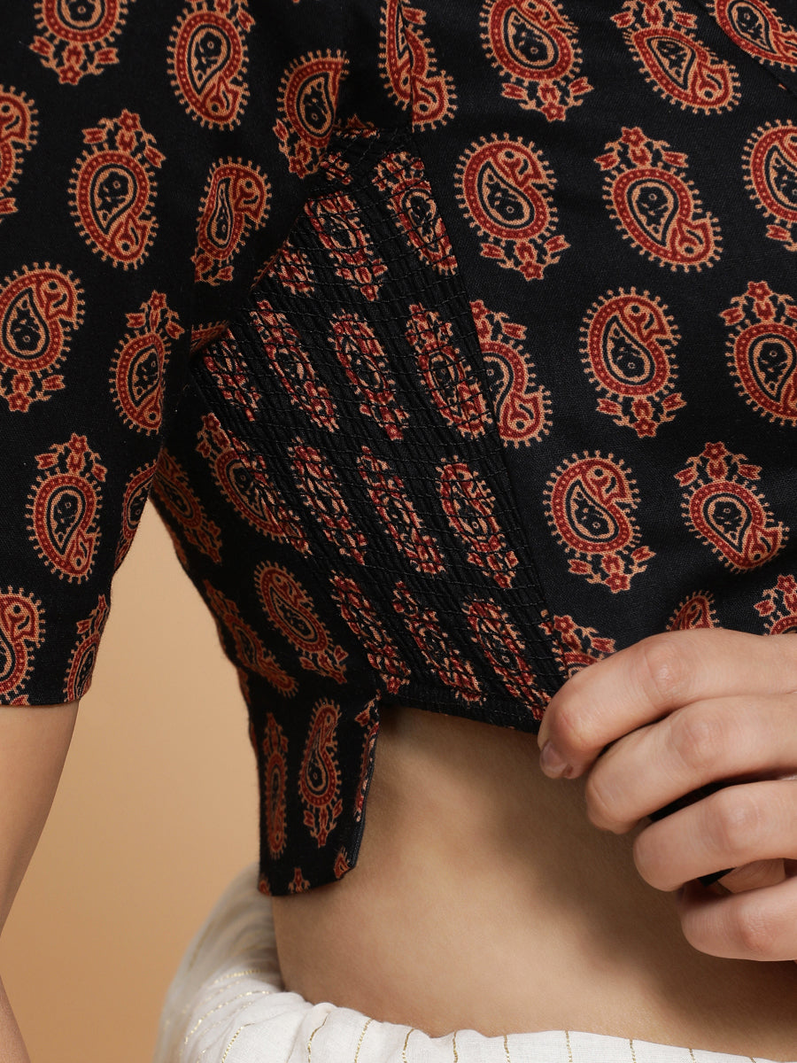 Mishti x Rozaana Saree Blouse, in Black Cotton, featuring elbow sleeves and round neckline, made for daily & work (view 4).