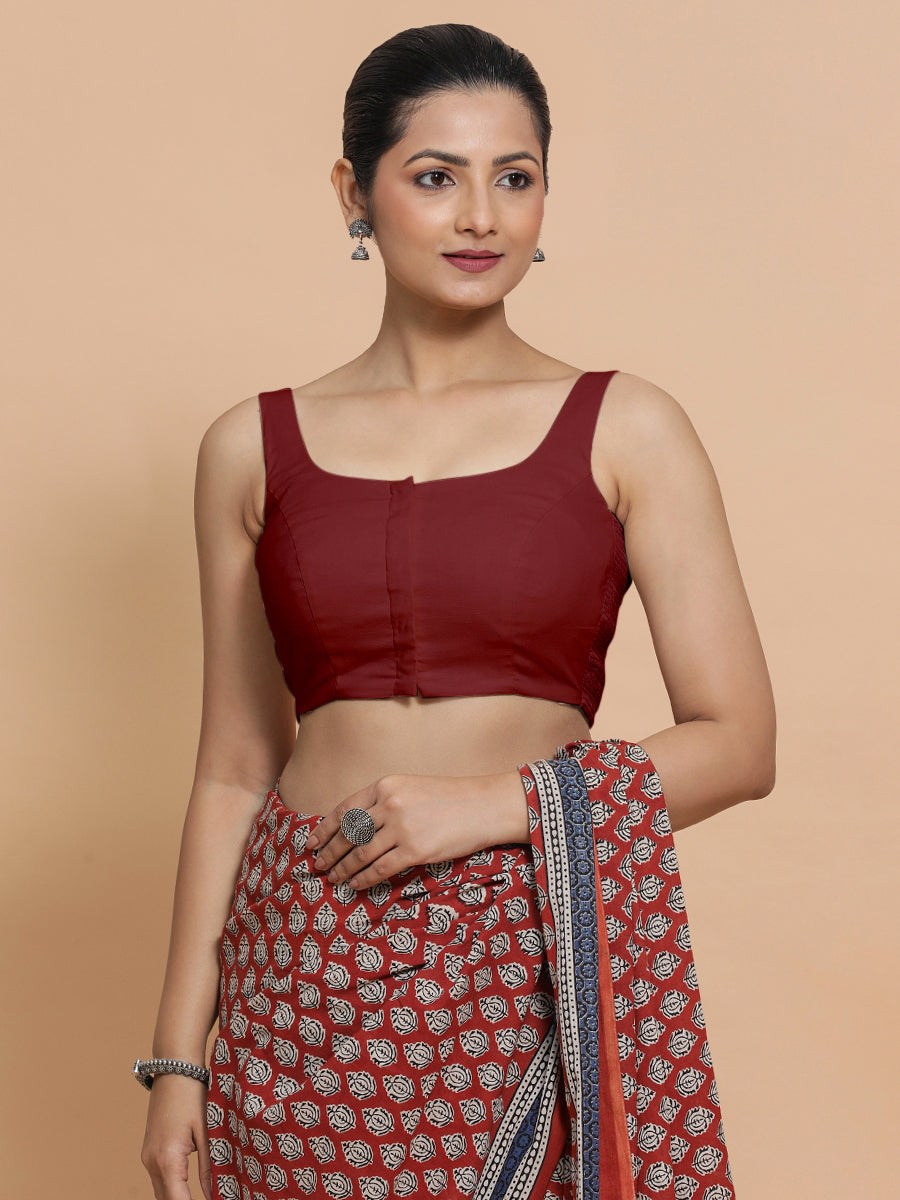 Nisha x Rozaana Saree Blouse, in Red Linen, featuring sleeveless and round neckline, made for daily & work (view 5).