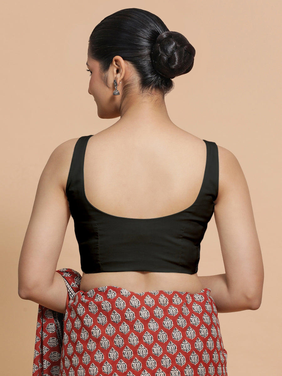Nisha x Rozaana Saree Blouse, in Black Linen, featuring sleeveless and round neckline, made for daily & work (view 2).