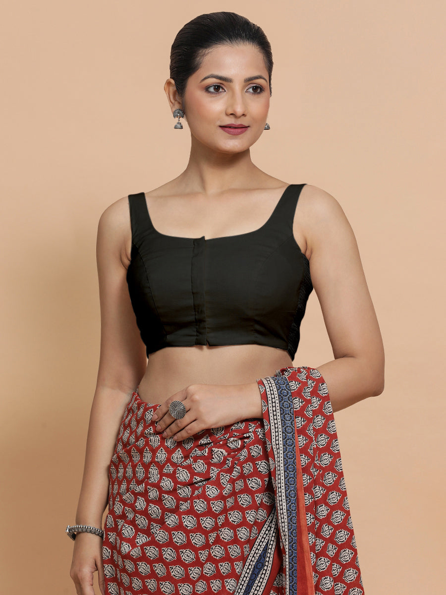 Nisha x Rozaana Saree Blouse, in Black Linen, featuring sleeveless and round neckline, made for daily & work (view 5).