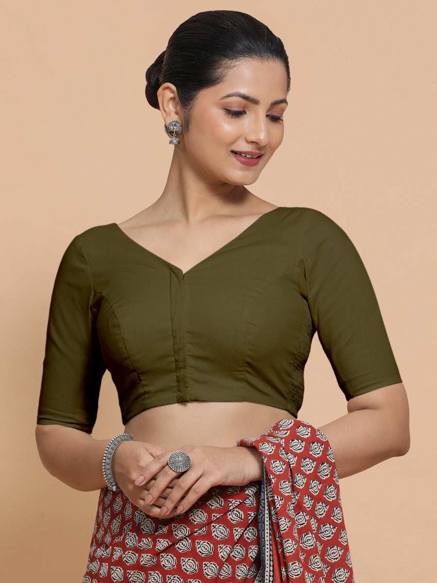Sonia x Rozaana Saree Blouse, in Green Linen, featuring elbow sleeves and v-neckline, made for daily & work (view 5).