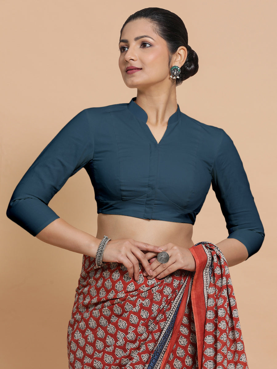 Tripti x Rozaana Saree Blouse, in Blue Linen, featuring three quarter sleeves and mandarin collar neckline (view 6).